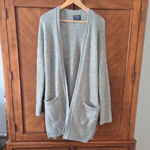 Abercrombie & Fitch Women's Gray Cardigan Sweater